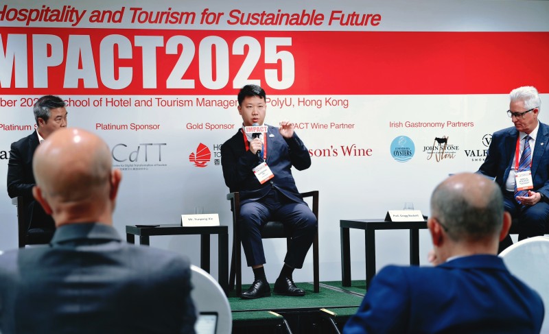 云迹科技在IMPACT2025会议展现服务机器人对酒店业的增值潜力