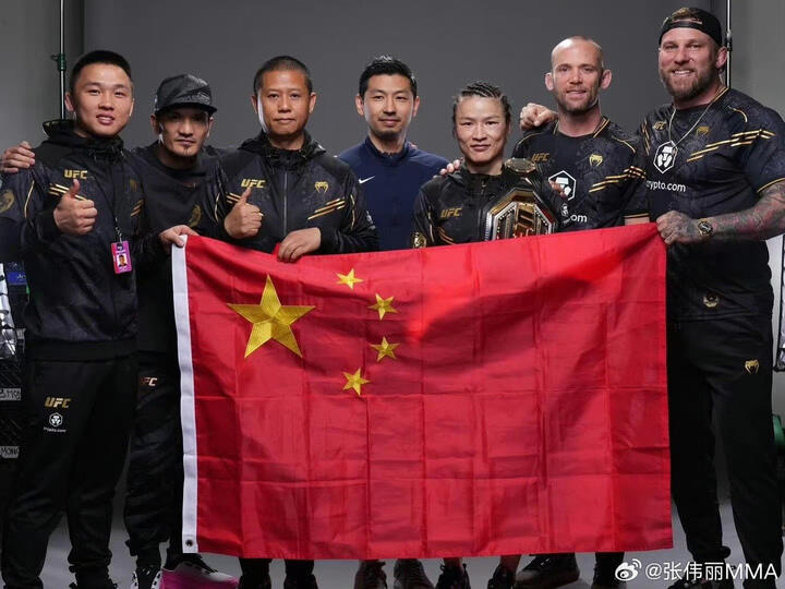 
			成功卫冕的张伟丽，让人们见识了不一样的中国姑娘
		