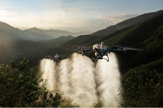 大疆农业发布三款新型农业无人机：T100S、T70S和T55，引领智慧农业新标准