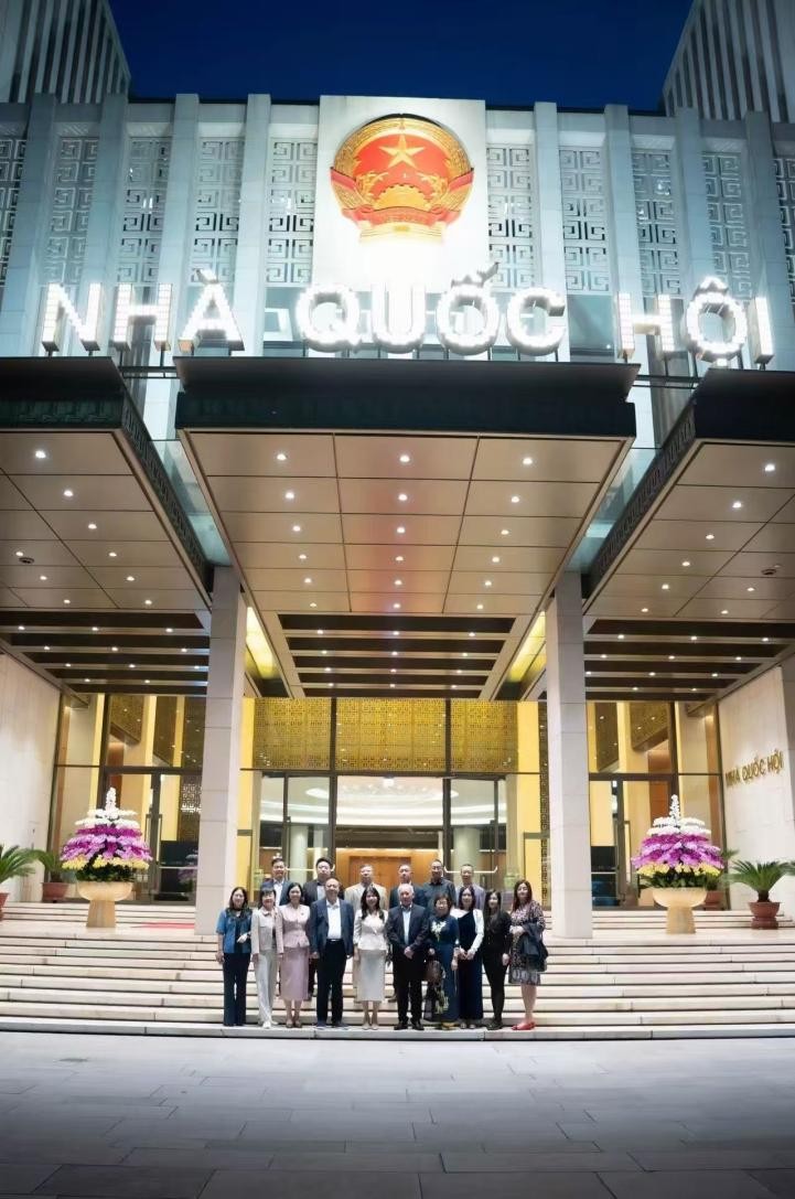 全美福建工商总会访问越南国会，共筑中越经贸交流新篇章