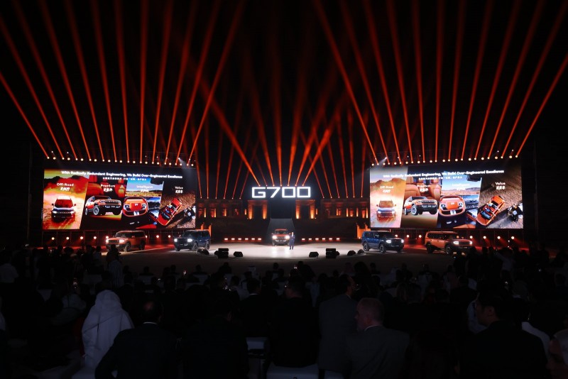 中国豪华越野纵横G700全球上市，迪拜见证品牌硬核实力
