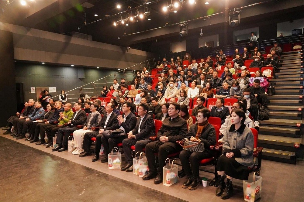 《哏都风云2》欢乐首映，力生制药跨界传播津派文化